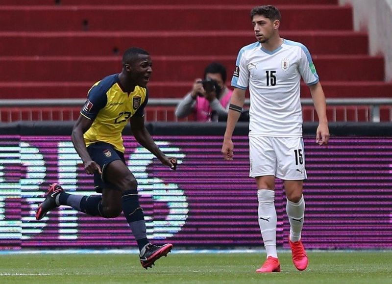 La garra "Charrúa" no se vio ante el "Tricolor" de Ecuador