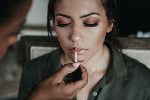 Gloss: el componente que no puede faltar en ningún maquillaje