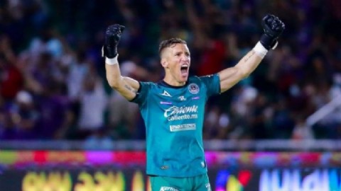 Vikonis quiso llegar a Peñarol pero su equipo no le dejó