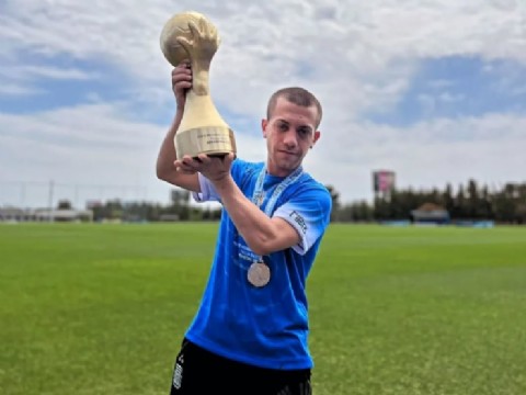 Lucas Deamigo, el crack de la Selección Argentina de talla baja que ahora suena en Uruguay