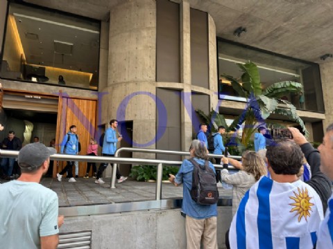 VIDEO | Los hinchas viajaron a Argentina a acompañar a la Selección en la previa del partido con Israel