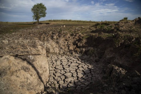 El gobierno decretó el fin de la emergencia hídrica: cronología de la crisis que marcó el año