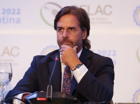 Puro verso: Lacalle destaca papel de las Pymes en la economía