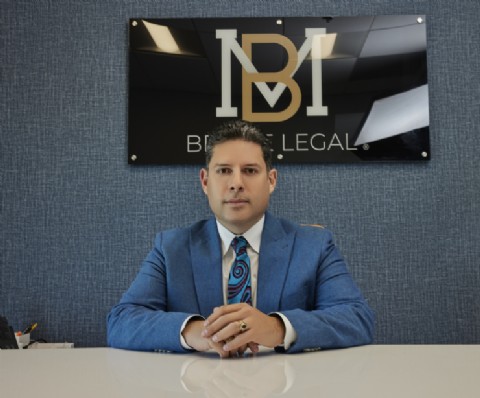 ¿Qué deben hacer ahora venezolanos, salvadoreños y otros beneficiarios de la extensión del TPS en Estados Unidos?