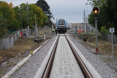 NGE y sus socios aseguran un financiamiento adicional de 110 millones de dólares para el Ferrocarril Central