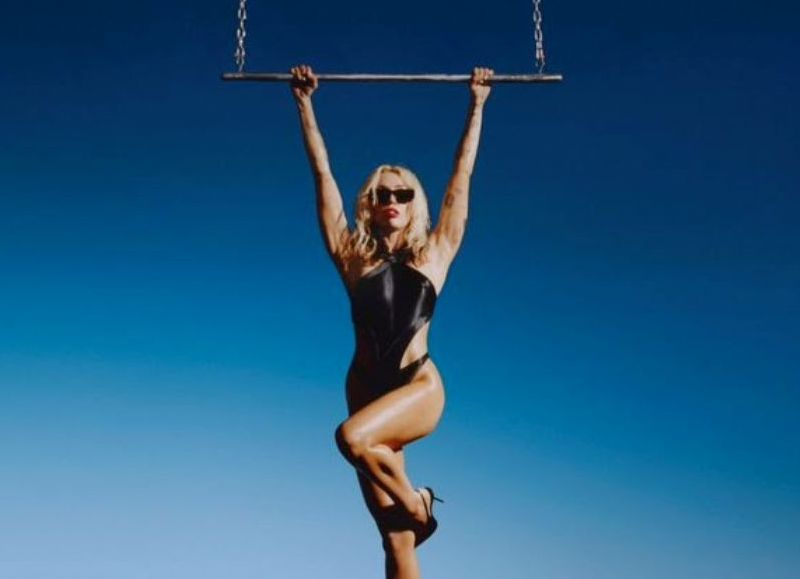 Miley Cyrus anuncia el lanzamiento de "Endless summer vacation", su octavo álbum de estudio