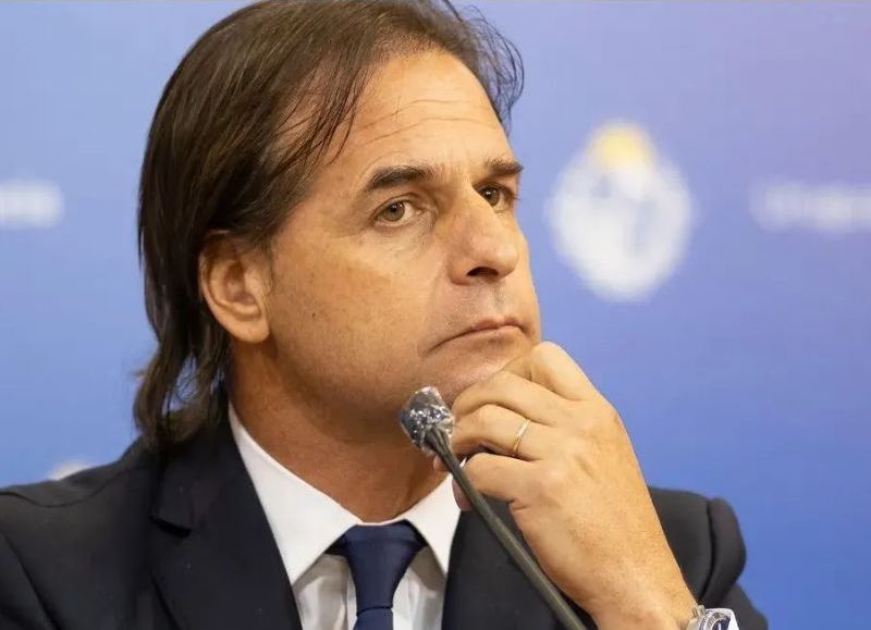 Pou quiere poner en "Lacalle" a los uruguayos: aumenta el precio de los combustibles