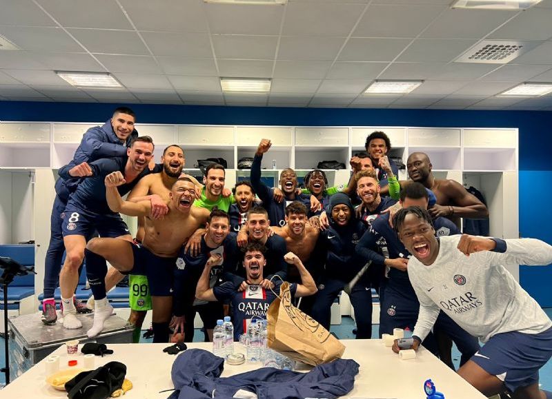 Con goles de Messi y Mbappé, el PSG superó 3-0 al Olympique de Marsella y se afianzó en la cima