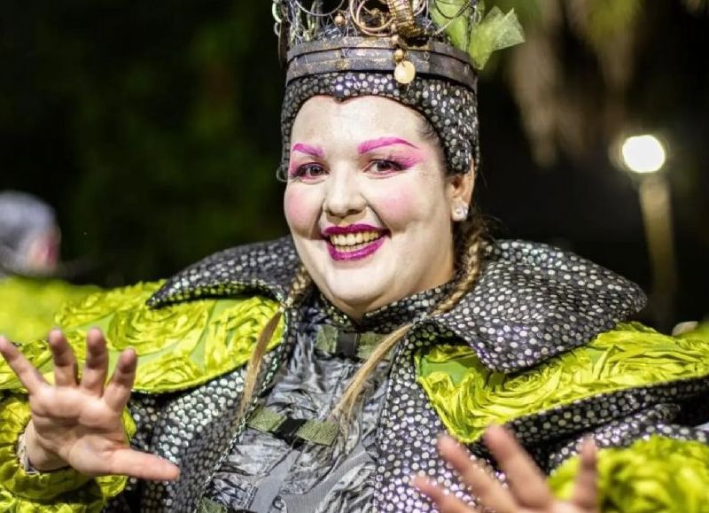 VIDEO | Denise Casaux en el ojo de la tormenta: destrozó el desfile inaugural y generó repudio en el Carnaval