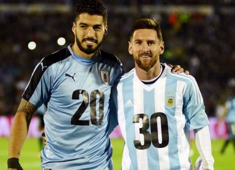 Luis Suárez viaja a Argentina para pasar la Navidad junto al campeón Lionel Messi