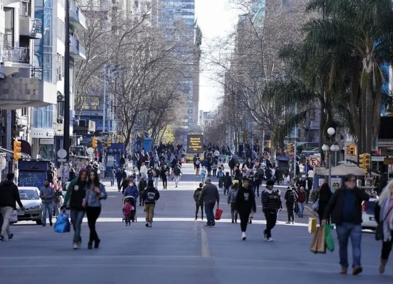 VIDEO | El país inicia un declive poblacional proyectado: ¿año 2045 con solo 3,4 millones de habitantes?