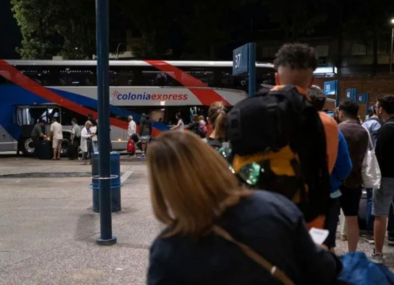 Cayó estrepitosamente el gasto de turistas extranjeros esta temporada
