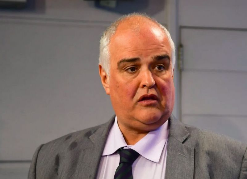 El caso del senador acusado de explotación sexual de menores golpea a Lacalle Pou